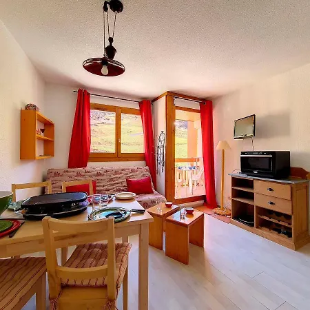 Lumineux 2 Pieces, Acces Direct Aux Pistes, Balcon - Les Menuires - Fr-1-344-1128 Apartment *